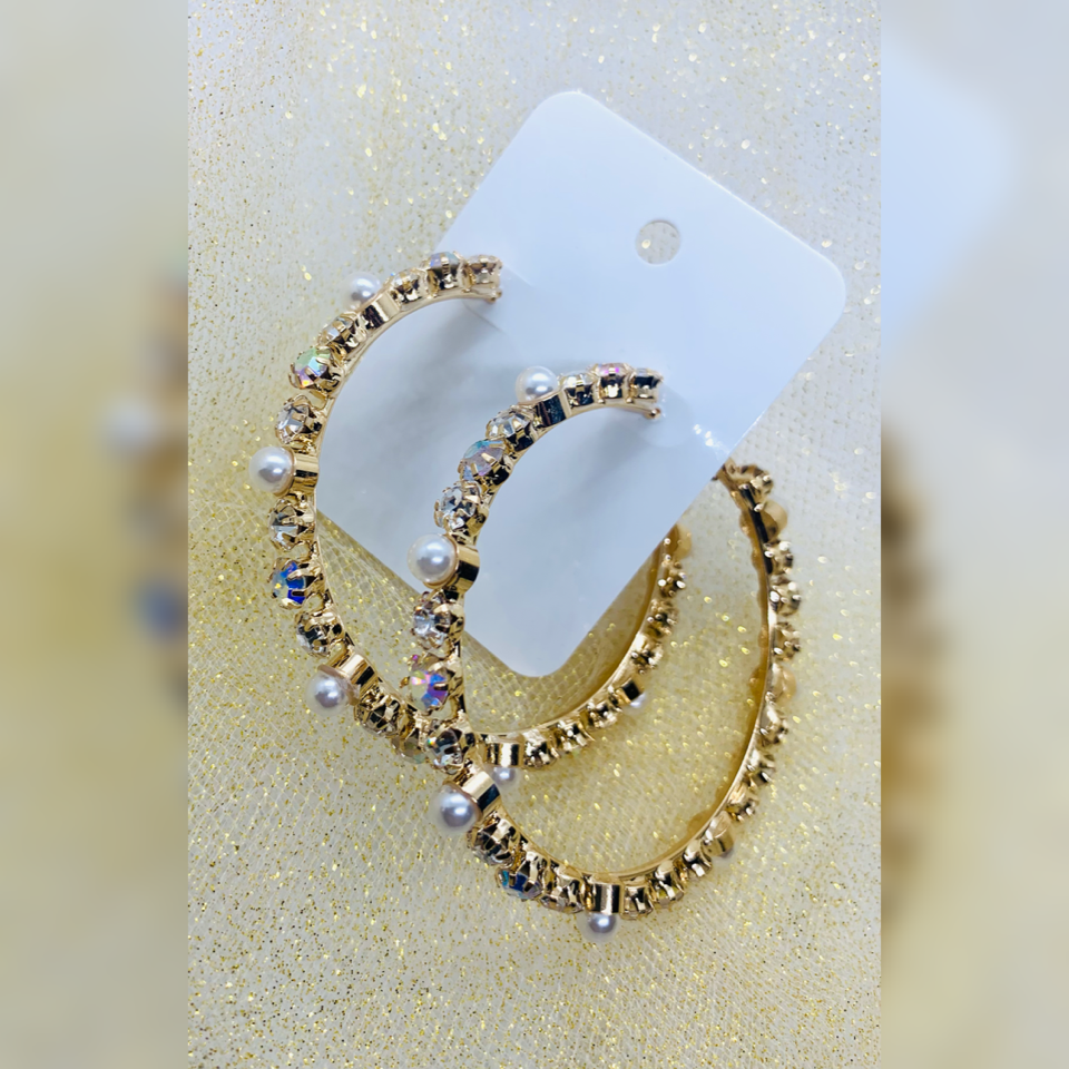Gold Studded Pearl Hoop