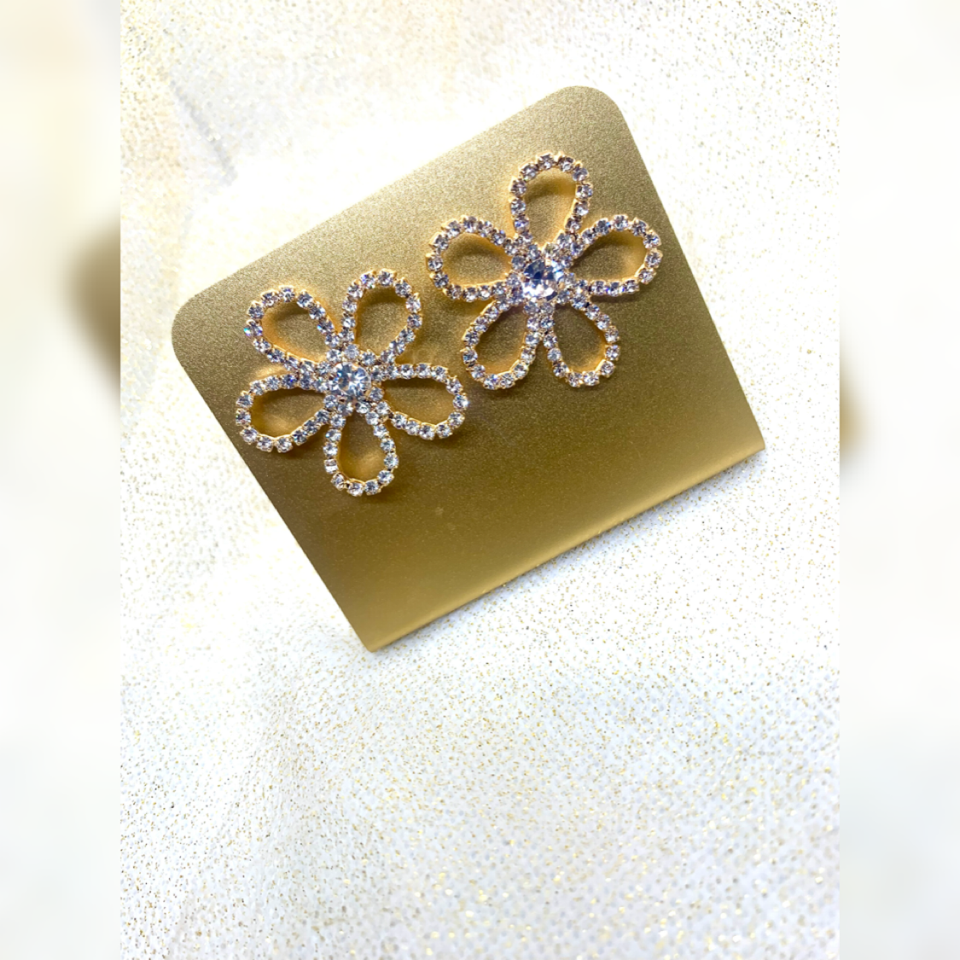 Flower Stud